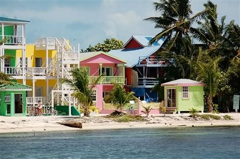 Beach Rentals in beautiful Caye Caulker, Belize .